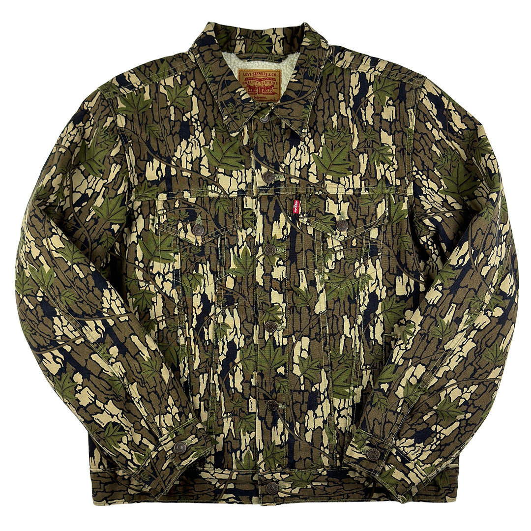 Levis Camo Lined Trucker